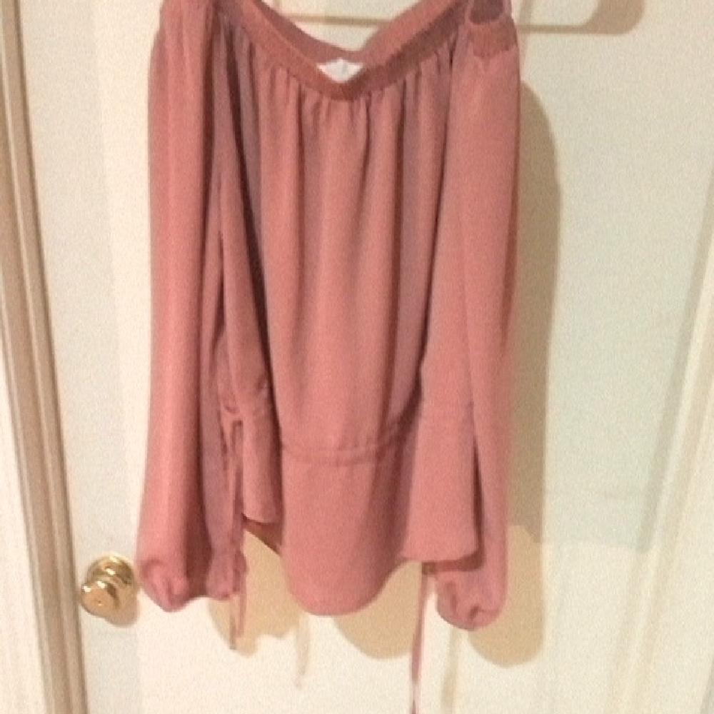 Women's Off-Shoulder Pink Blouse